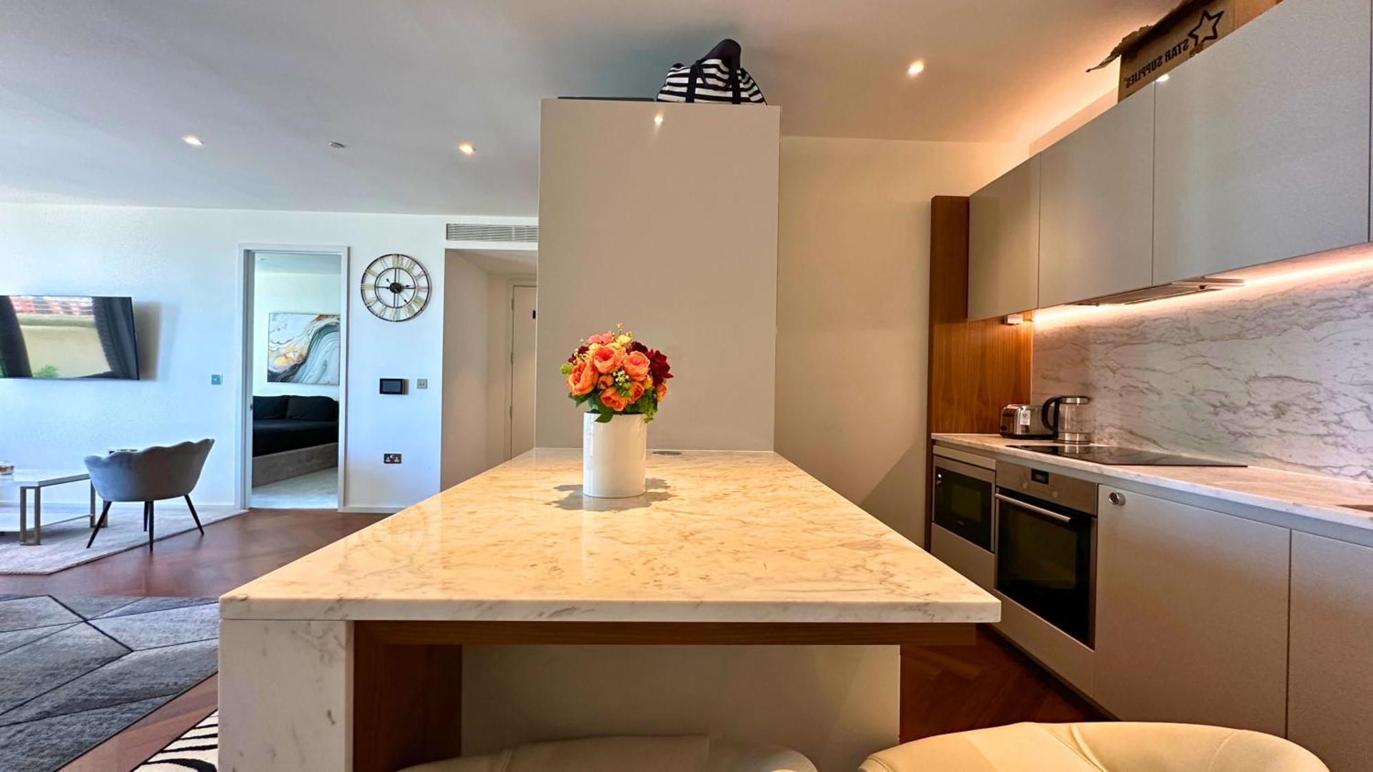 Lavish Penthouse River View Fast Wifi - Luxurylondonstays Экстерьер фото